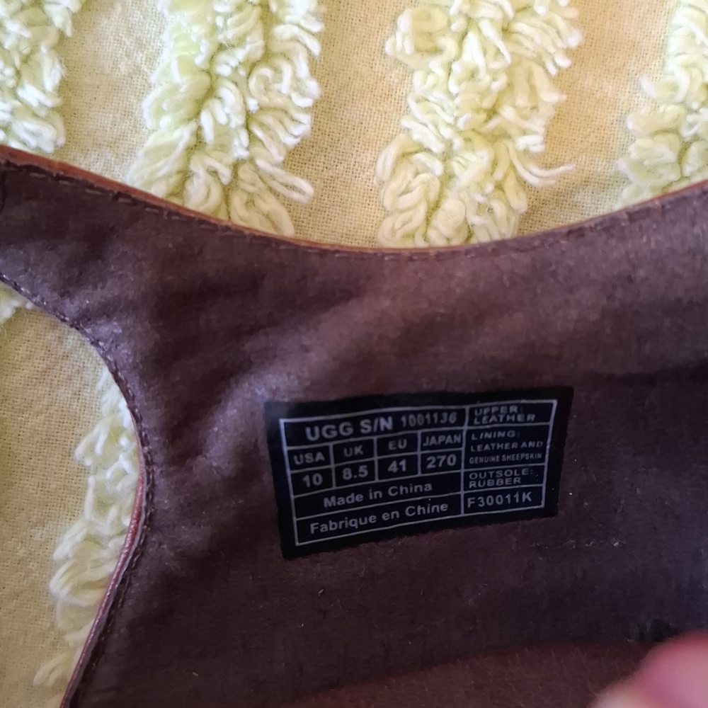 Ugg Australia sz 10, Christie clog wedge. T-strap. Sheepskin toe - Picture 4 of 11